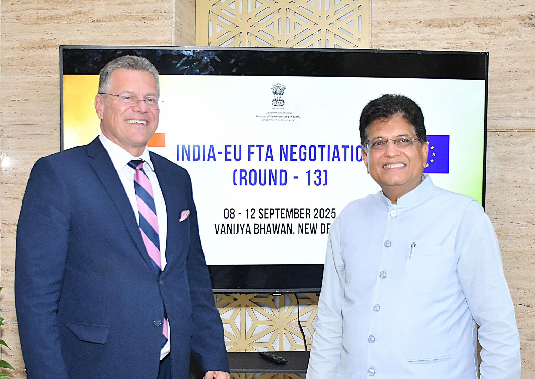 Piyush Goyal holds talks with EU officials to accelerate India-EU free trade agreement