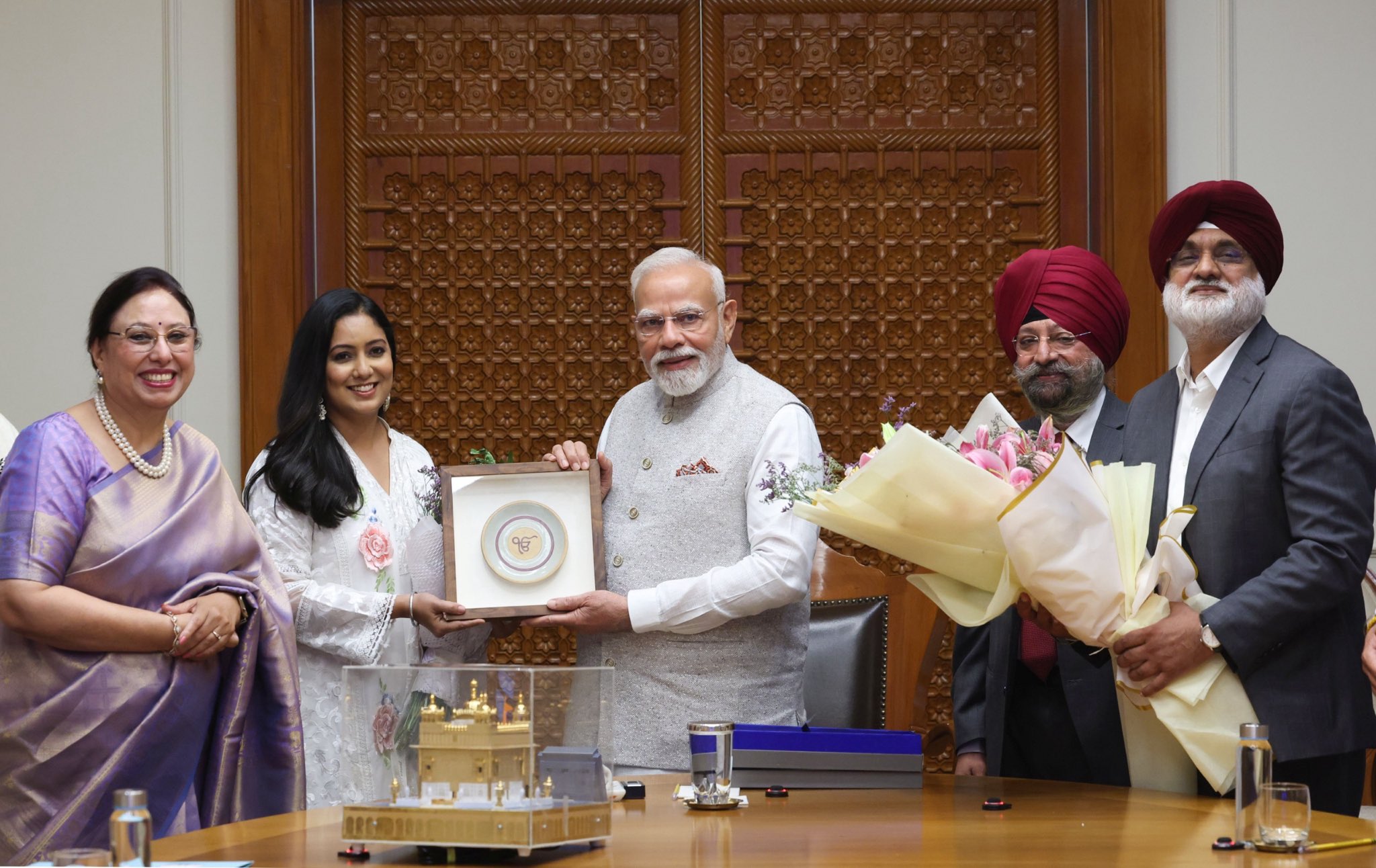 PM Modi receives Sikh delegation; assures safekeeping of sacred relics of Guru Gobind Singh Ji