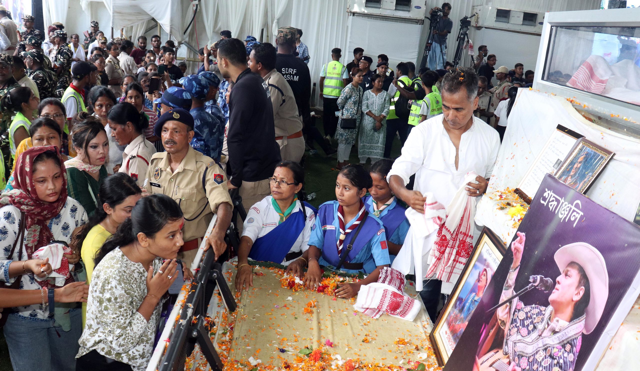 Singer Zubeen Garg’s mortal remains brought for final rites, Assam CM offers final respects
