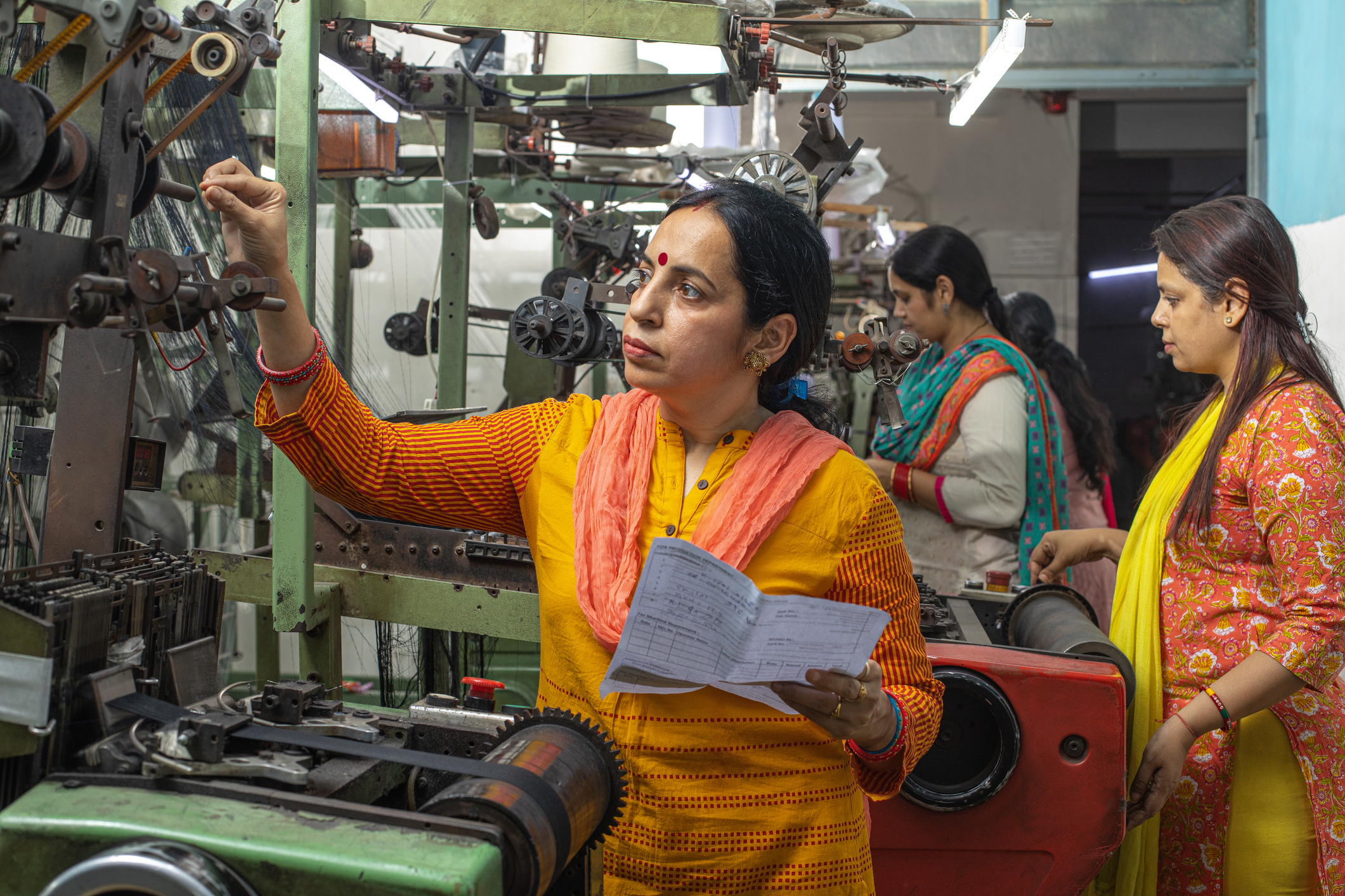 A Giant Leap Towards Enabling Women: Mahila Rozgar Yojana
