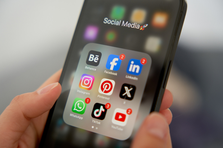 Australia wants ‘minimally invasive’ age checks under teen social media ban