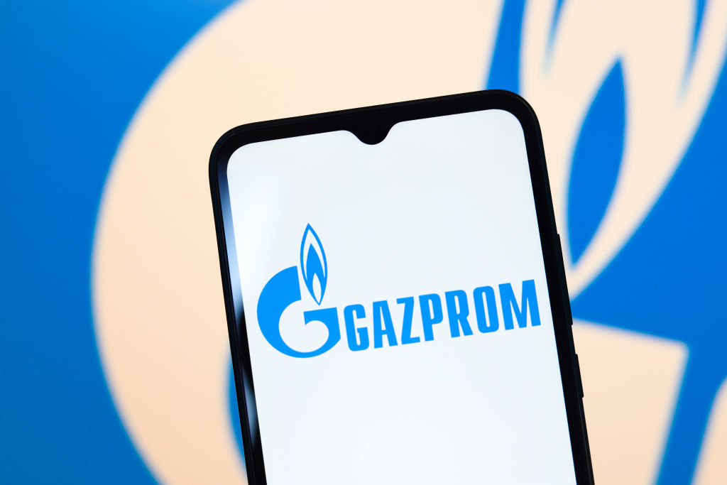 Russia signs up to vast new China pipeline but price unclear