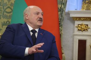 Lukashenko tells Trump envoy that he could release prisoners