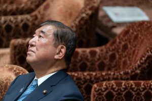 Japanese lawmakers prep leadership bids after PM resigns