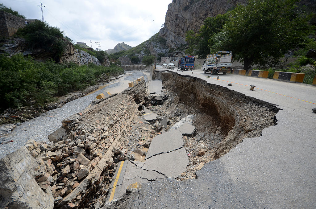 Afghanistan earthquake kills 800, injures 2,800, Taliban asks world for help