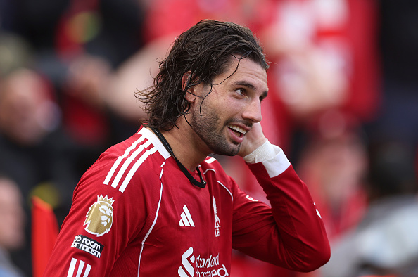 Soccer-Szoboszlai sizzler gives Liverpool 1-0 victory over Arsenal