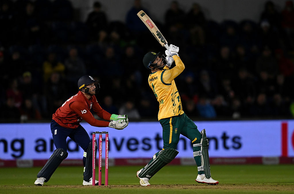 South Africa beat England in rain-hit T20I via DLS