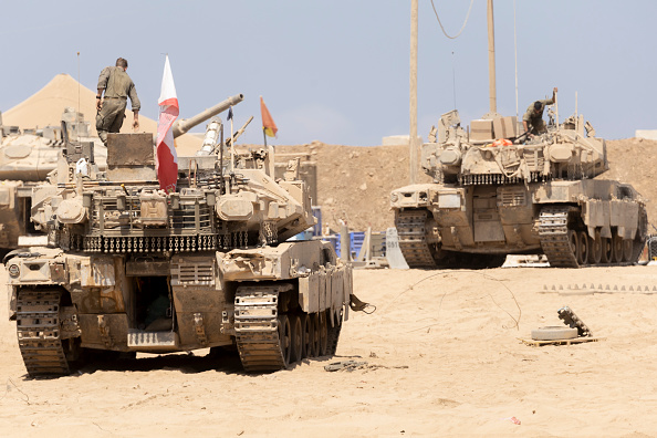 Israeli tanks push deeper into Gaza City as Trump talks peace