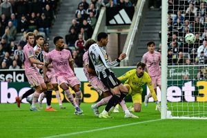 Newcastle cruise past Bradford as League Cup defence begins in style