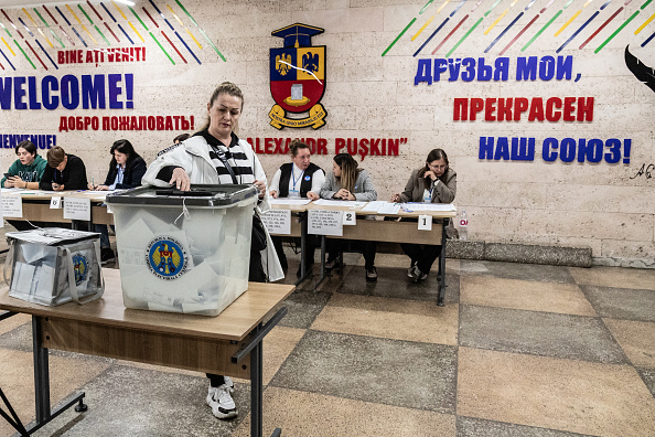 Kremlin accuses Moldova of preventing hundreds of thousands of Moldovans in Russia from voting