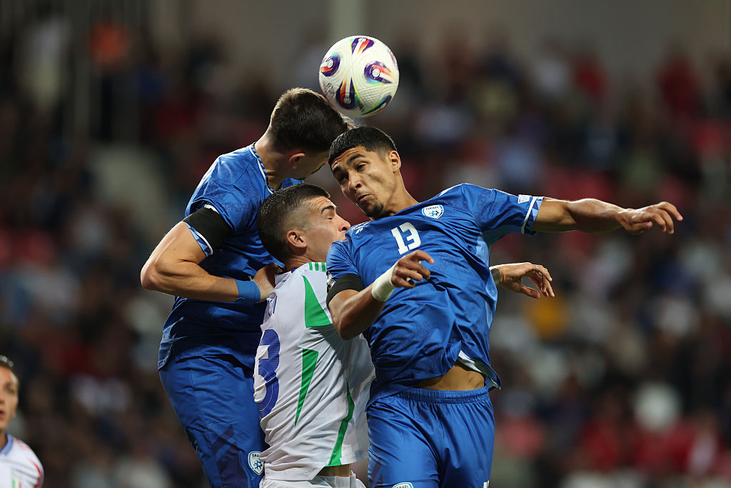 Italy keep World Cup hopes ticking over with crazy 5-4 win over Israel