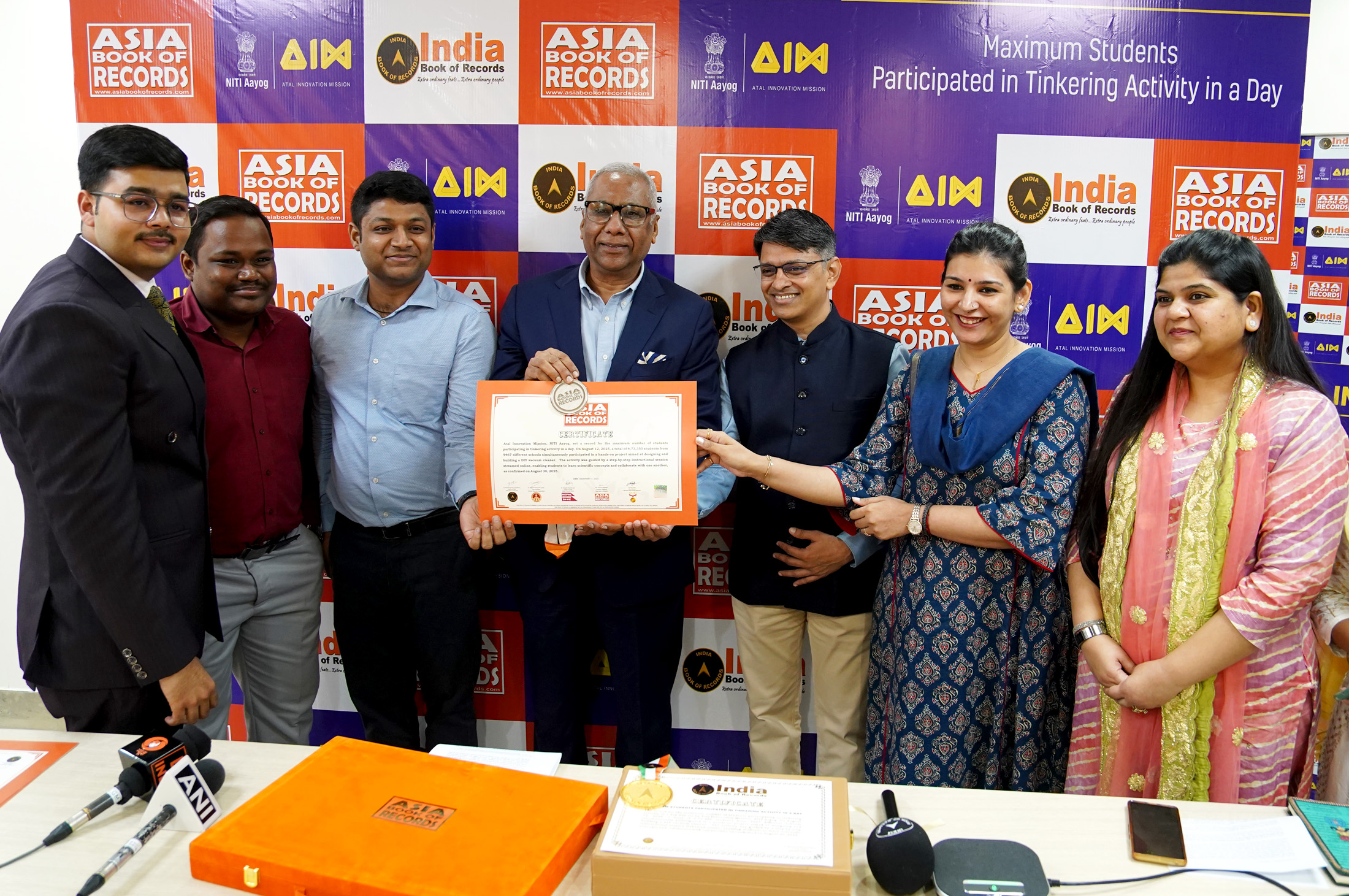 NITI Aayog’s Atal Innovation Mission sets record with Mega Tinkering Day, enters India and Asia Book of Records