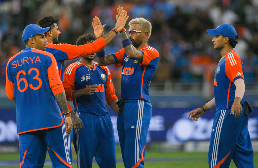 India thump Pakistan in politically-charged Asia Cup clash