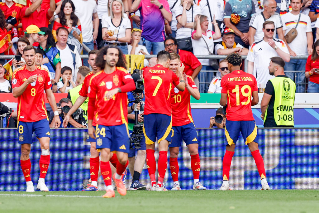 Spain return to top of FIFA rankings, Germany drop outside top 10