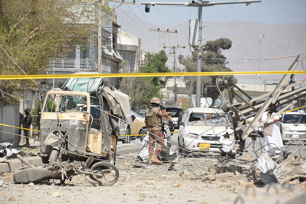 Suicide blast targeting Pakistan paramilitary kills 10, officials say