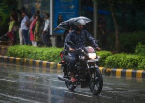 IMD forecasts heavy rainfall in eastern states; showers accompanied by thunderstorms likely in Delhi