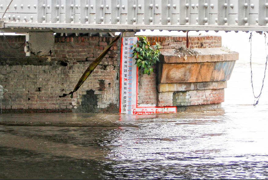 Delhi govt issues flood alert after release of 29,313 cusecs of water from Hathnikund Barrage