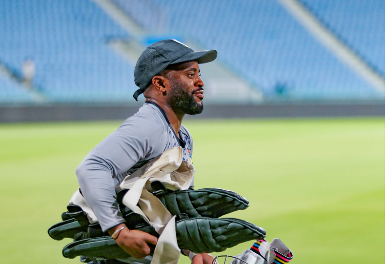 South Africa’s Bavuma out of Pakistan tests, De Kock returns for ODIs