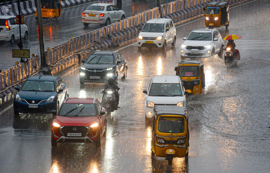 Met department predicts heavy rainfall in 12 TN districts today