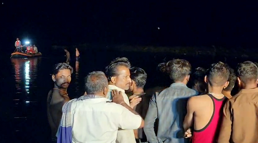 Eleven killed as tractor-trolley overturns during Durga immersion in Madhya Pradesh; PM Modi announces ex-gratia relief