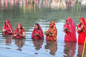 Chhath 2025: Devotees await to offer Arghya to rising Sun