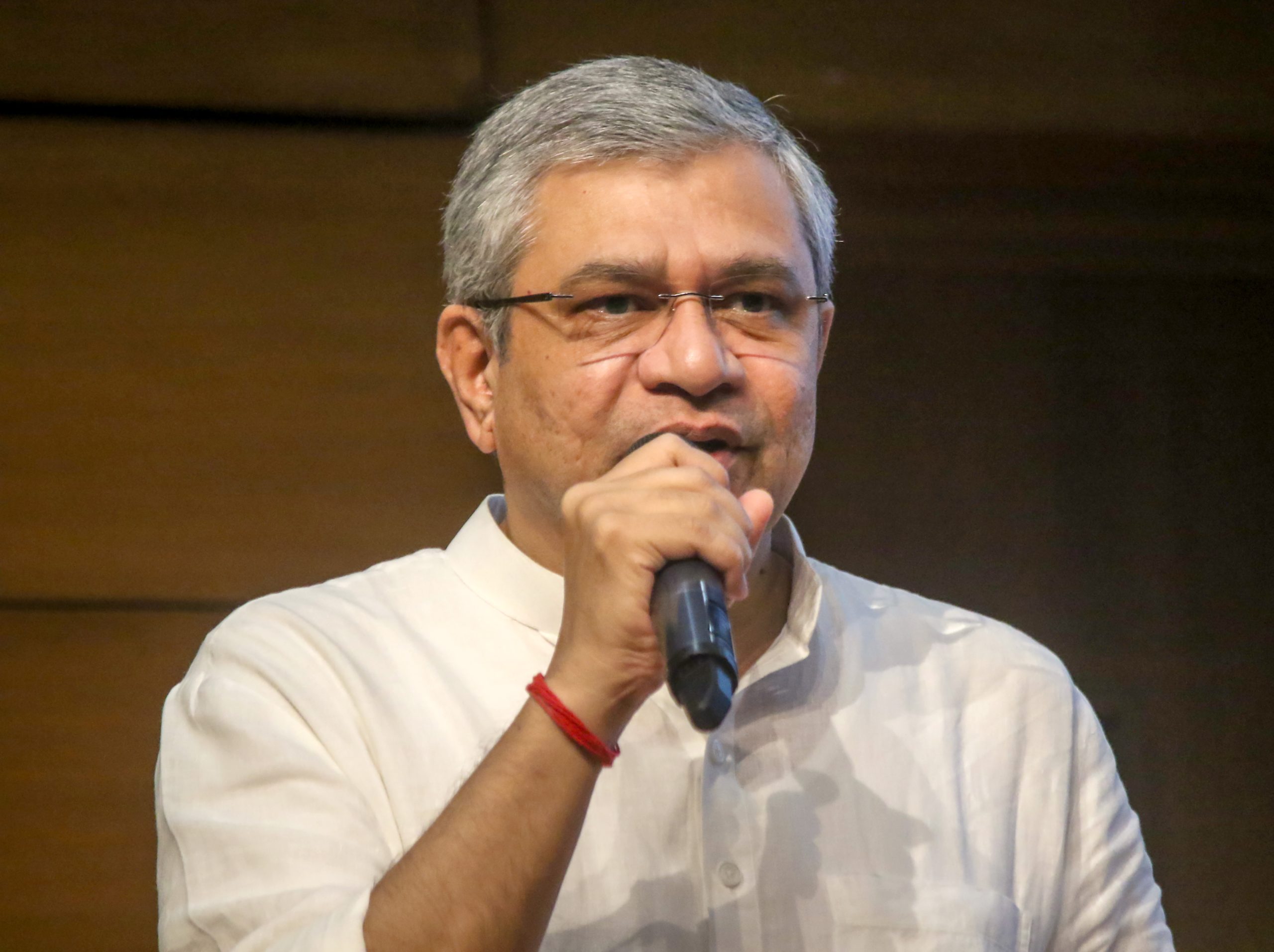 Cyclone Montha: Union Minister Ashwini Vaishnaw reviews preparedness
