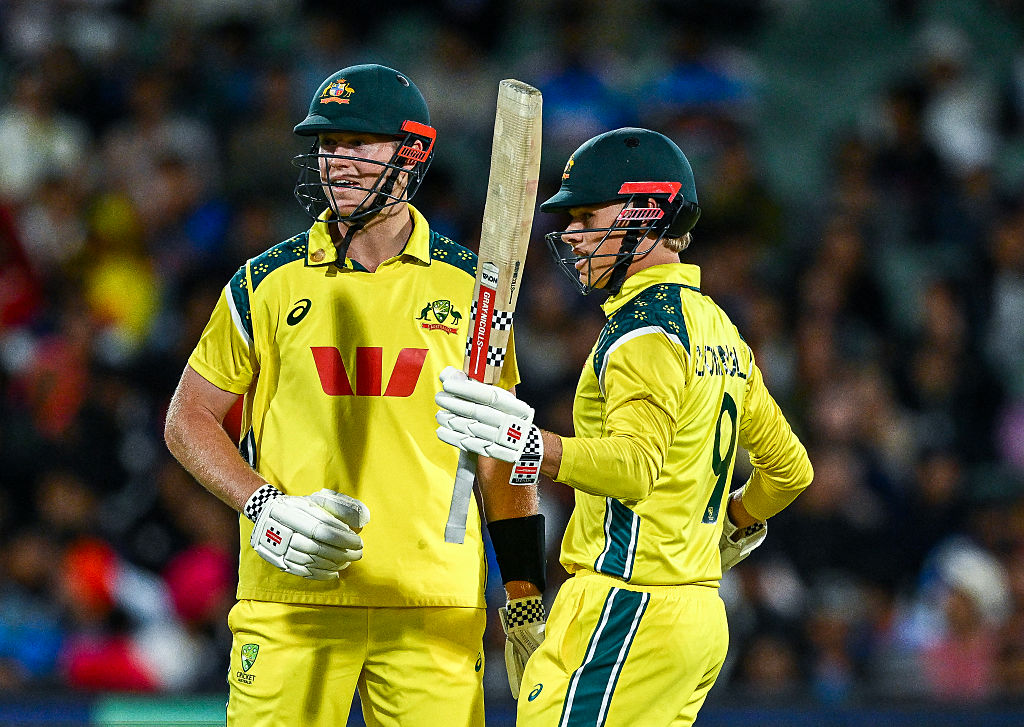Australia fend off India in Adelaide to seal ODI series