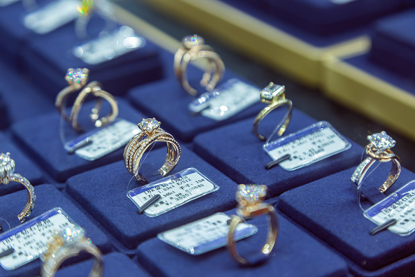 World Diamond Council head says lab-grown gems losing their sparkle