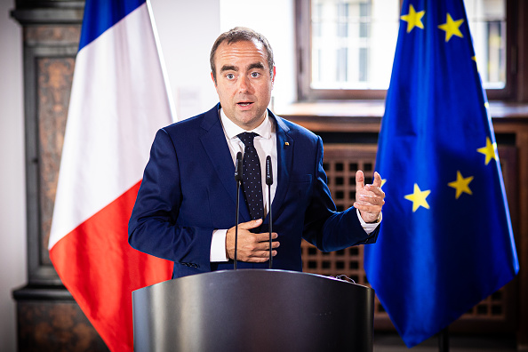 Outgoing French PM Lecornu set to start last-ditch talks to end political crisis