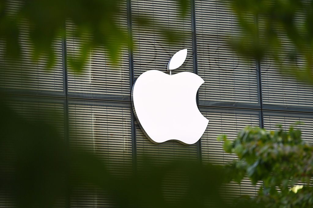 Apple loses UK lawsuit over app store commissions