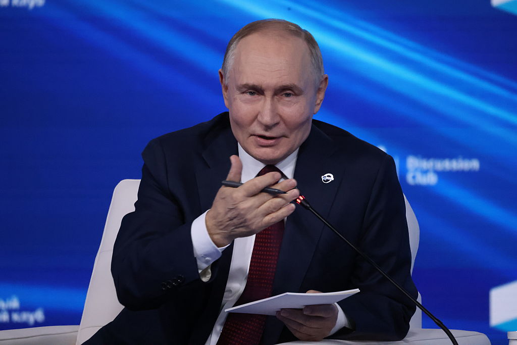 Putin warns the US of escalation risk if it gives Ukraine Tomahawk missiles
