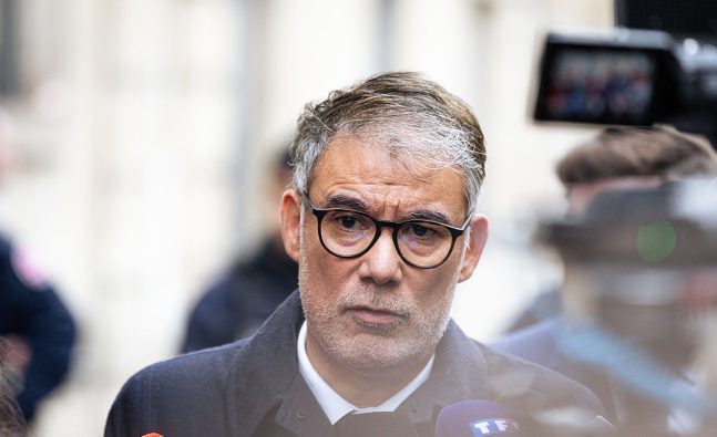 France’s Socialists threaten to oust government amid fraught budget talks France’s Socialists threaten to oust government amid fraught budget talks