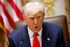 Trump says he wants to be "nice" to China, but slaps 155% tariffs from Nov 1