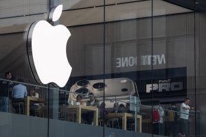 iPhone 17 outsells predecessor by 14% in early China, US sales, research firm says