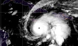 Hurricane Melissa begins lashing Jamaica as ‘catastrophic’ Category 5 storm Hurricane Melissa begins lashing Jamaica as ‘catastrophic’ Category 5 storm