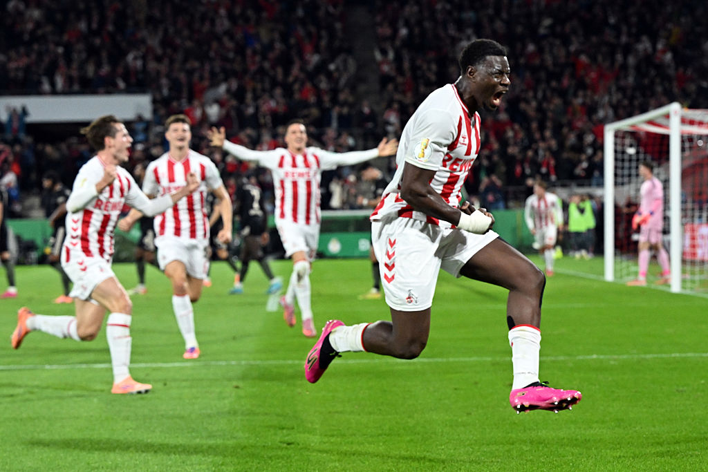 Record-breaking Bayern thrash Cologne in German Cup to stretch winning run