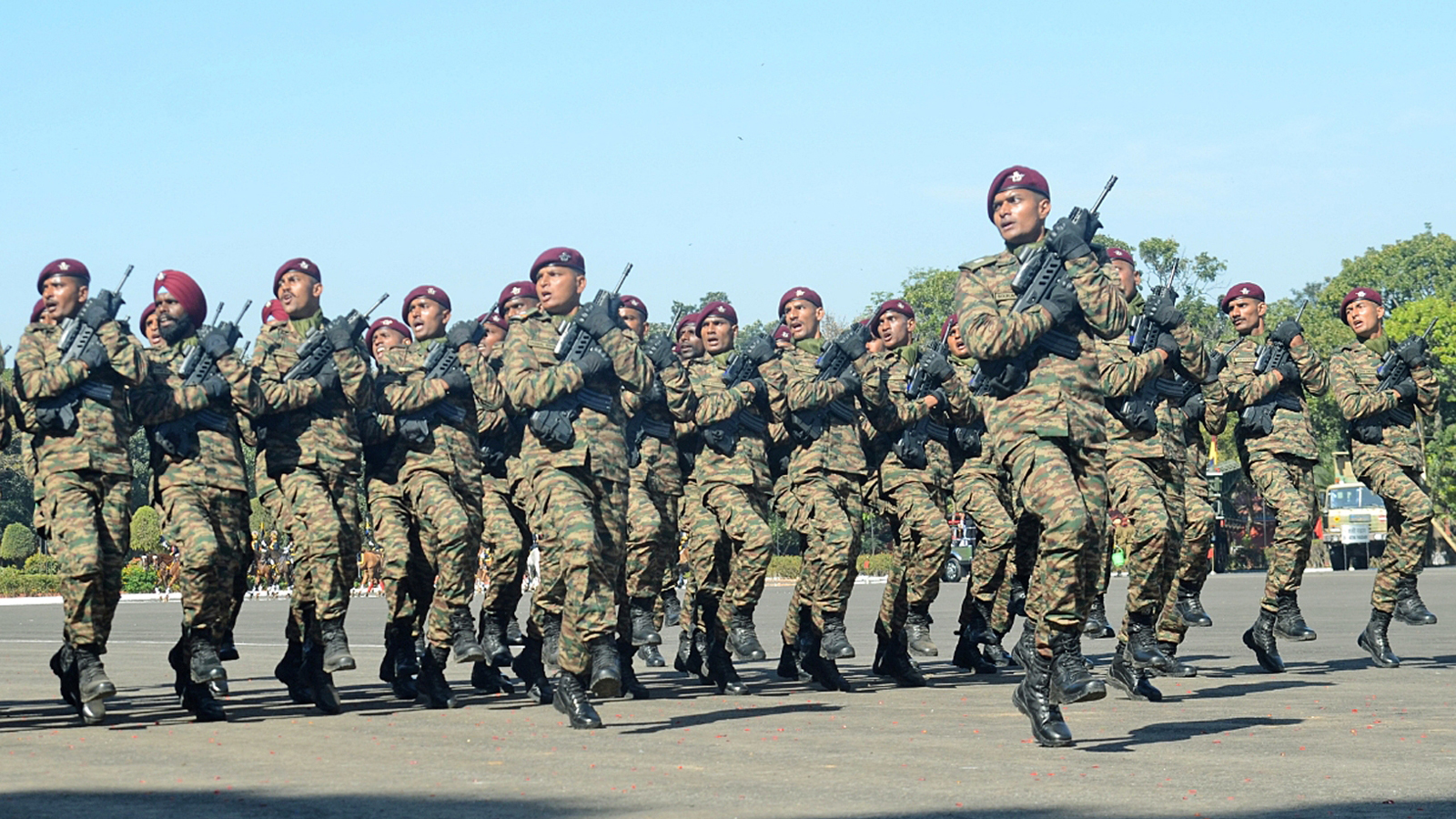 Defence Ministry signs Rs 659.47 crore contract for advanced Night Sights for Indian Army’s assault rifles