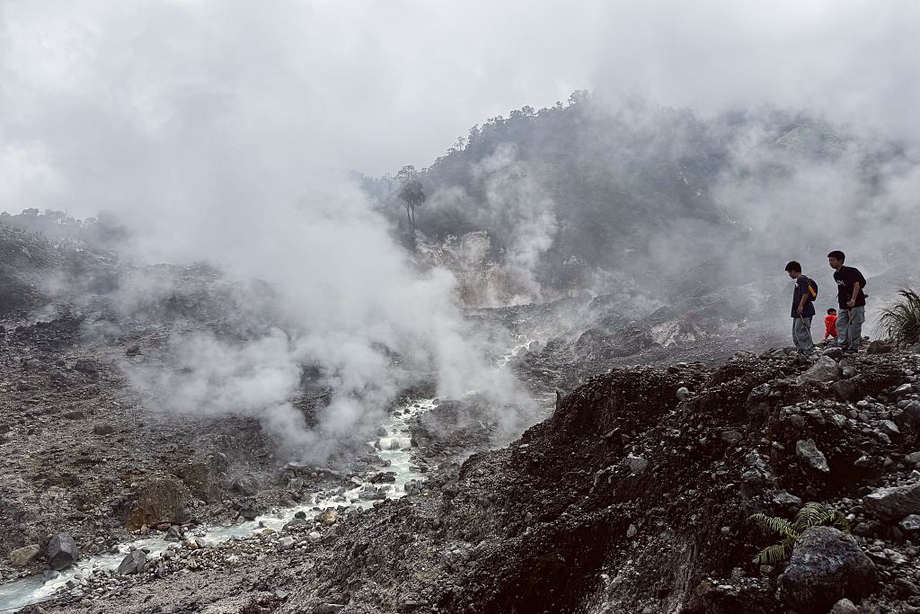 Indonesia’s Mount Lewotobi Laki-laki erupts, spewing ash 10 km into the sky