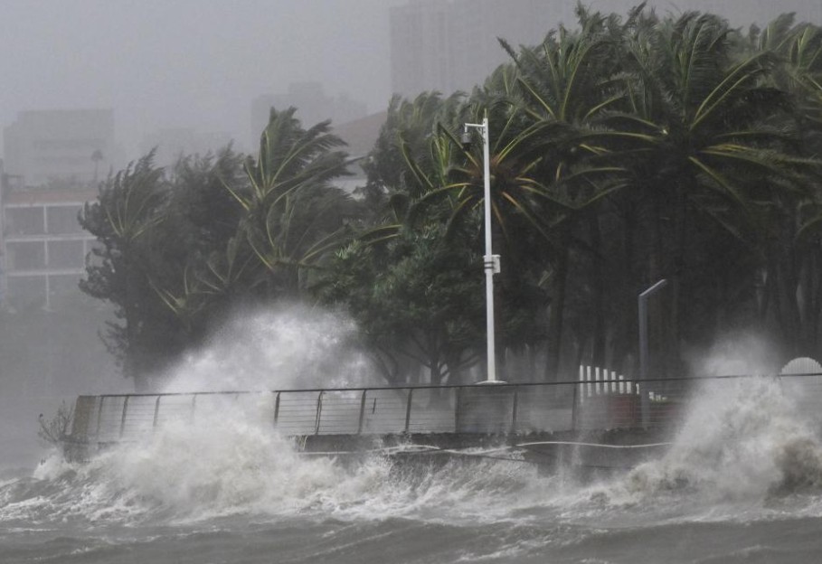 Typhoon Matmo hits southern China during peak holiday season