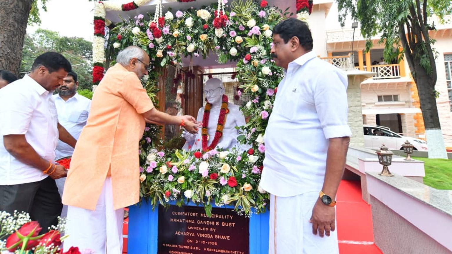 Vice President Radhakrishnan pays floral tributes to Mahatma Gandhi ...