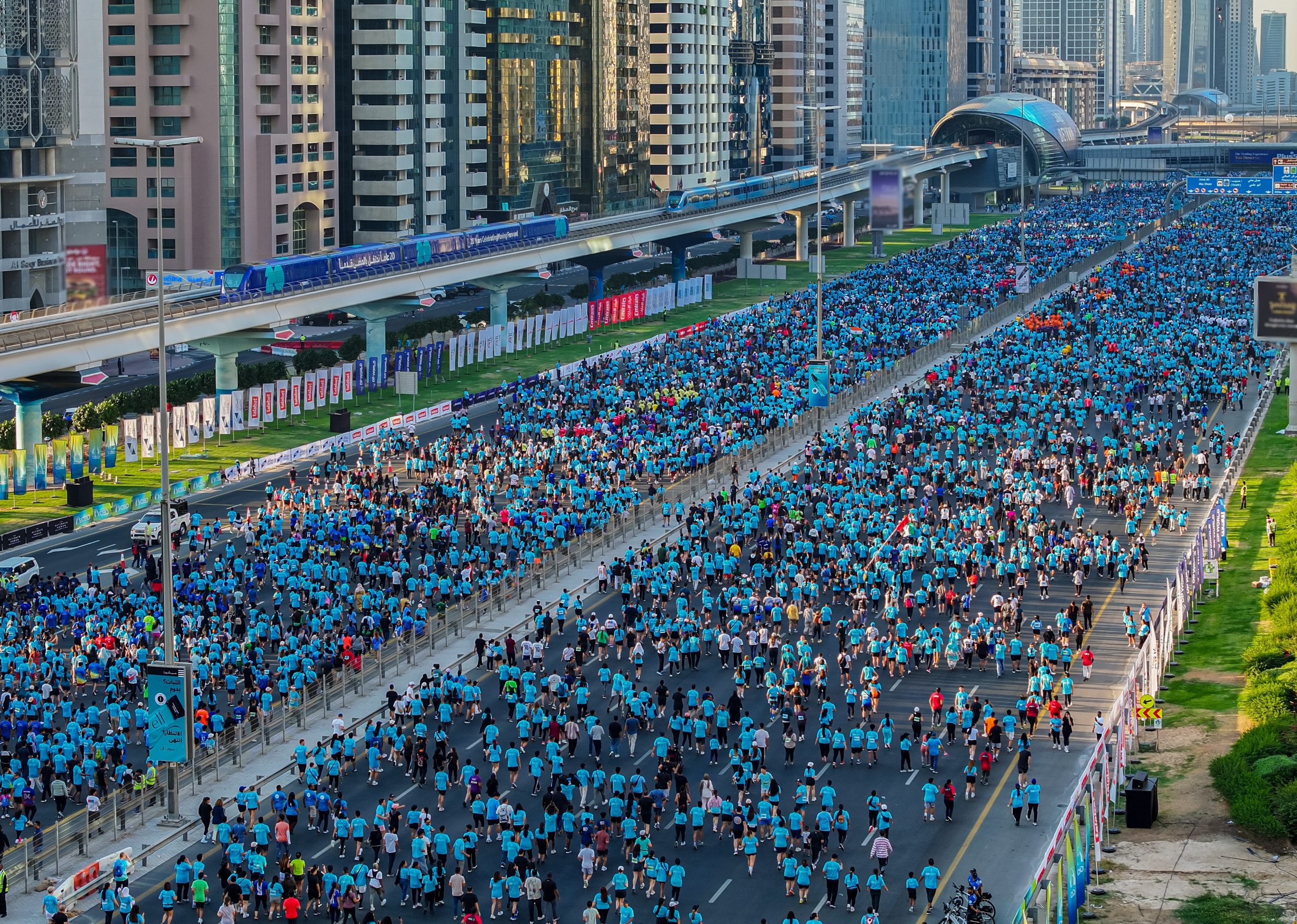 Record turnout as more than 300,000 join Dubai Run 2025