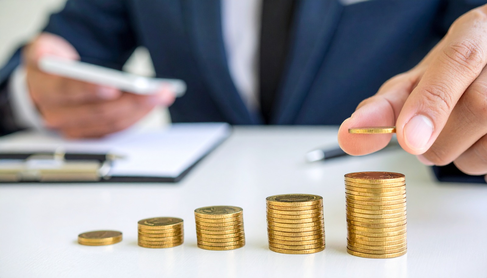 India’s deal activity hits $16.8 billion in October, IPO listings peak