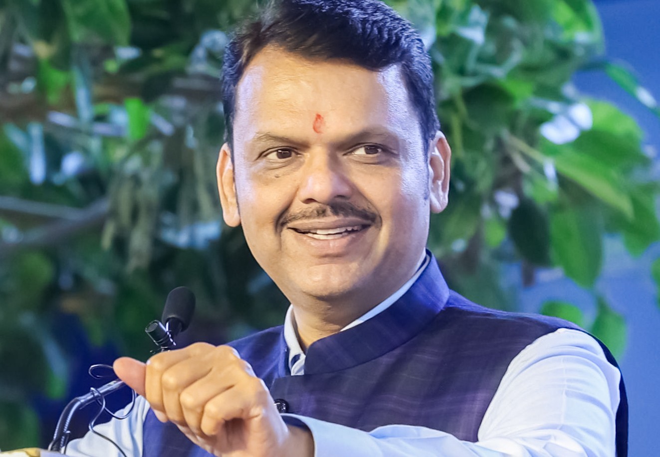 Maha govt announces incentive scheme for sugar factories