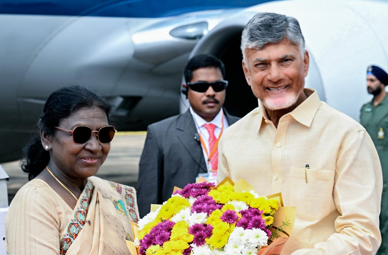 President Murmu commemorates Sri Sathya Sai Baba’s centenary at Prasanthi Nilayam
