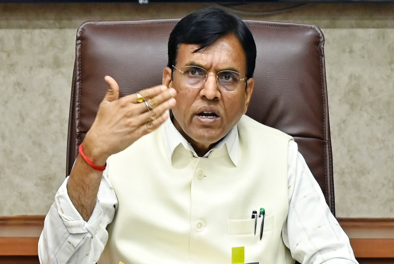 Sports Minister Mandaviya announces historic recruitment drive for assistant coaches in SAI