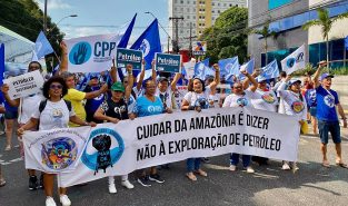 Climate protesters swelter in Brazilian sun outside COP30 summit Climate protesters swelter in Brazilian sun outside COP30 summit