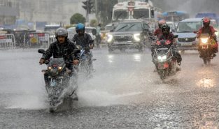 Cold wave conditions to persist over parts of MP and Chhattisgarh; heavy rains likely over southern states