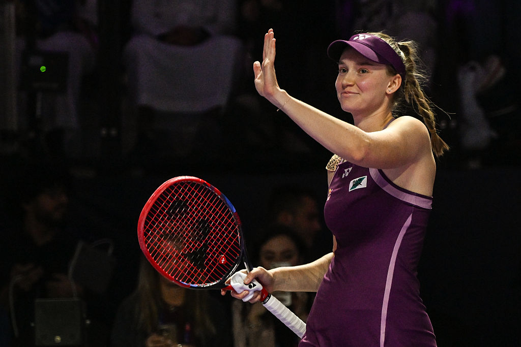 Red-hot Rybakina scorches Sabalenka for maiden WTA Finals crown