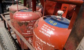 Government restores commercial LPG supplies to pre-crisis levels, withdraws sectoral restrictions