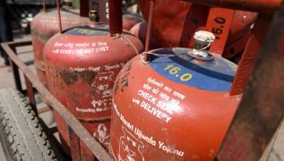 Government restores commercial LPG supplies to pre-crisis levels, withdraws sectoral restrictions